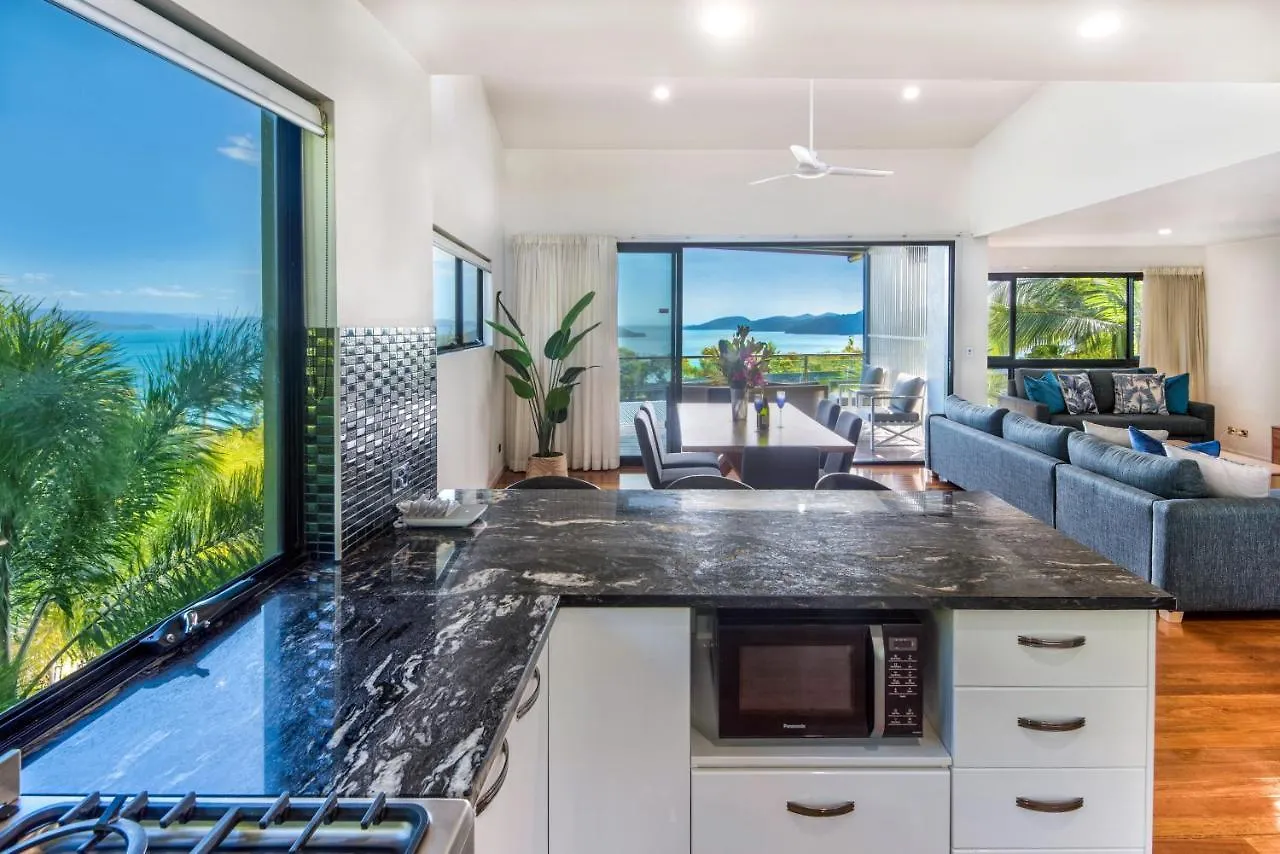 Pinnacle Apartments Hamilton Island 3*,  Australia