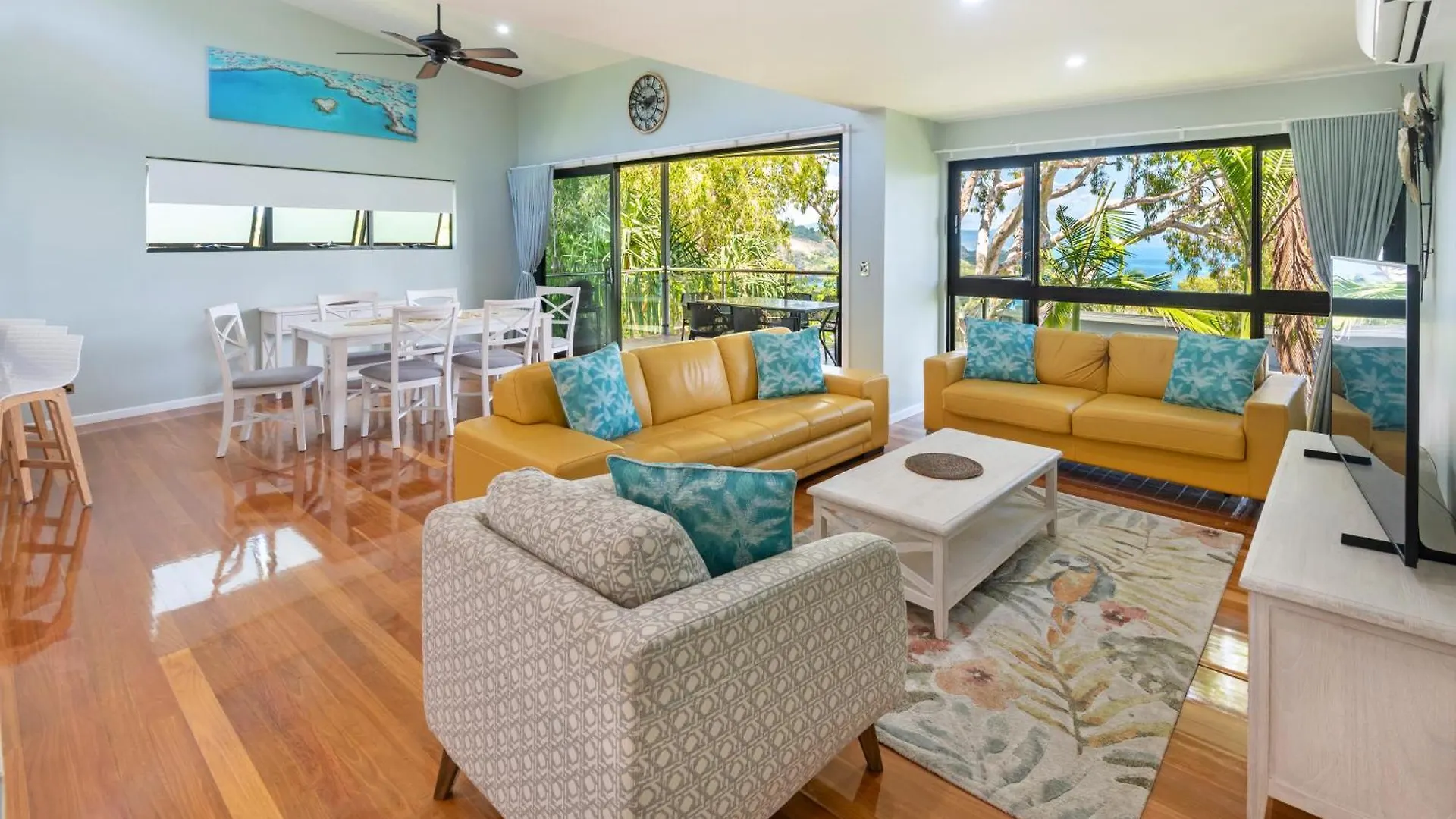 Pinnacle Apartments Hamilton Island