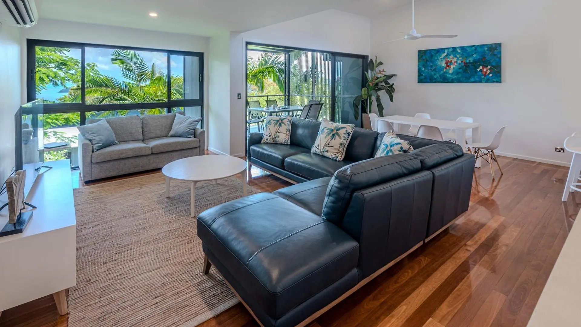 Pinnacle Apartments Hamilton Island