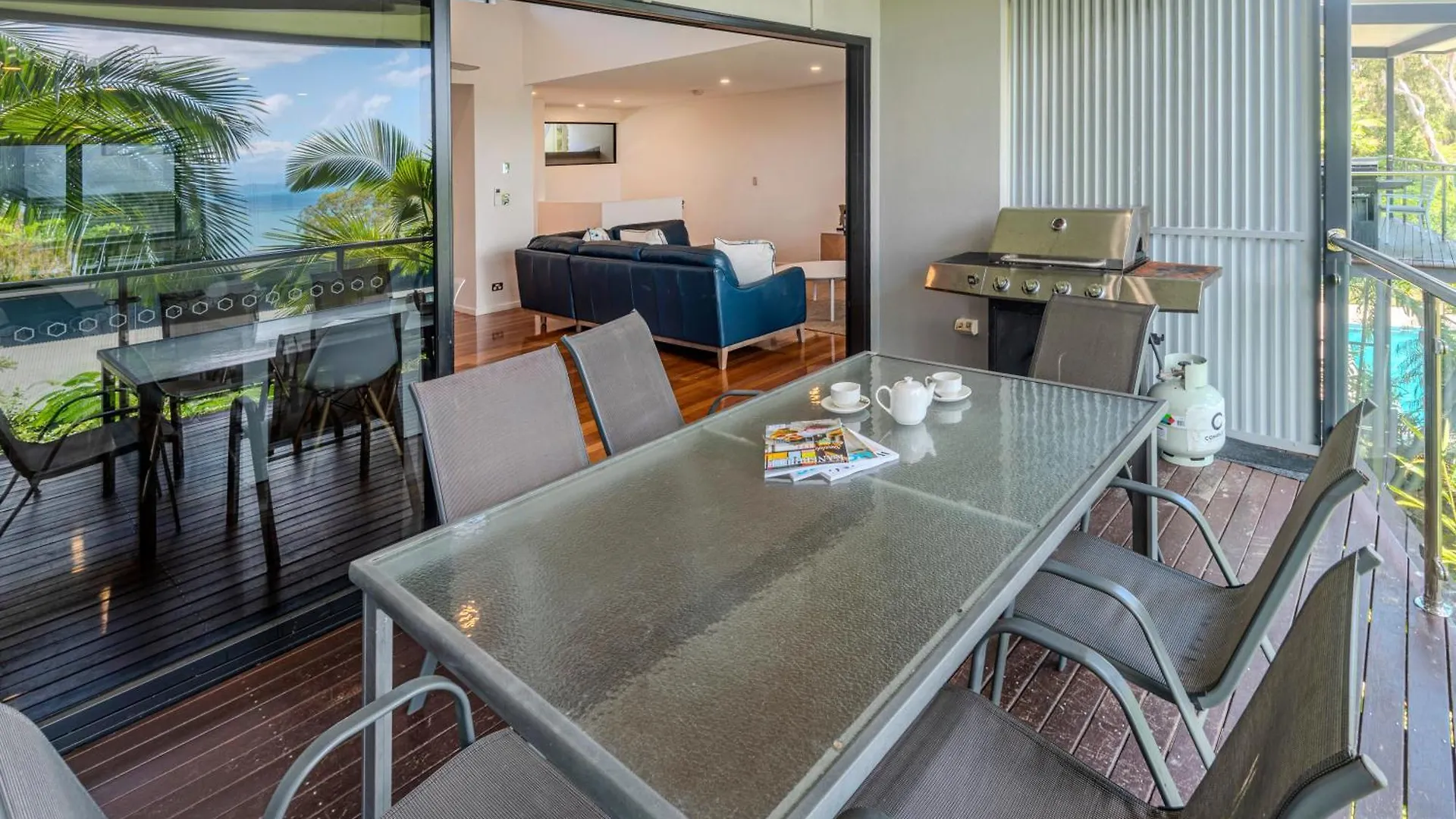 Pinnacle Apartments Hamilton Island Aparthotel