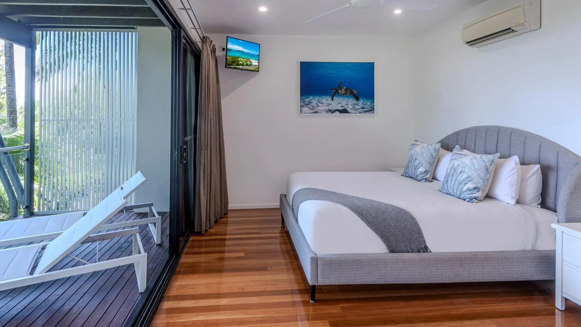 Pinnacle Apartments Hamilton Island Aparthotel