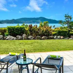  Apartment Frangipani Beachfront F5 On By Hamorent