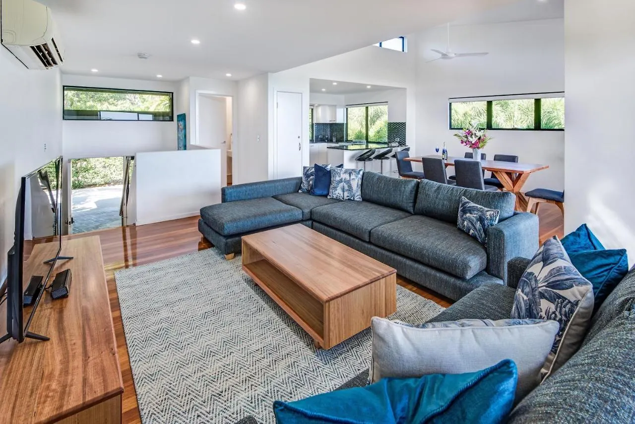 Pinnacle Apartments Hamilton Island