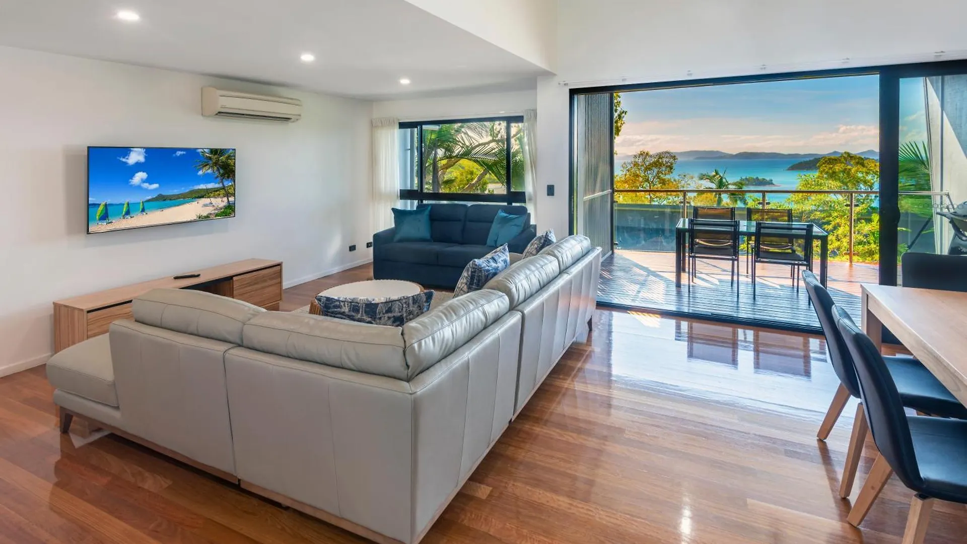 Pinnacle Apartments Hamilton Island Aparthotel